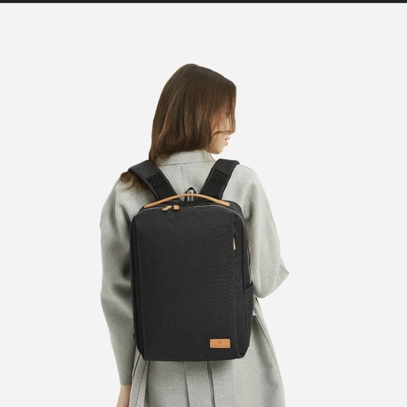 Nordace Siena Smart Backpack - Picture 9 of 16